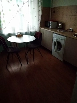 Однокомнатная квартира посуточно в Кривом Роге, Саксаганский район, пр-т Мира, 37