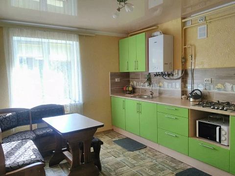 Однокомнатная квартира посуточно в Трускавце, ул. Ивасюка, 11