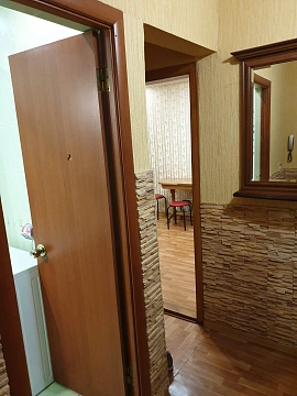 3 rooms apartments daily Kryvyi Rih, Saksaganskiy district, Gagarina Ave., 5