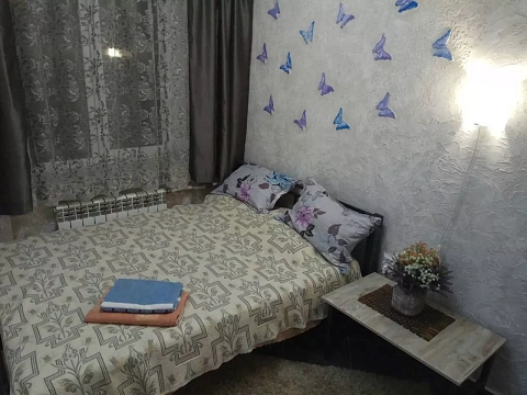 Двухкомнатная квартира посуточно в Хмельницком, ул. Соборная, 58