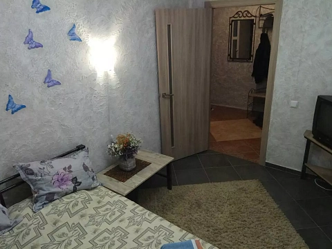 Двухкомнатная квартира посуточно в Хмельницком, ул. Соборная, 58