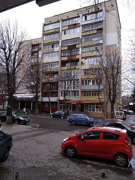 Двухкомнатная квартира посуточно в Хмельницком, ул. Соборная, 58