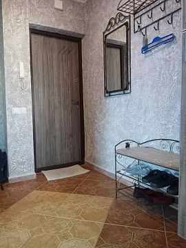 Двухкомнатная квартира посуточно в Хмельницком, ул. Соборная, 58