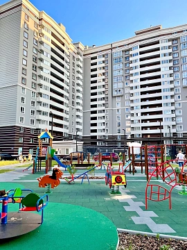 Двухкомнатная квартира посуточно в Хмельницком, ул. Свободы, 20/5