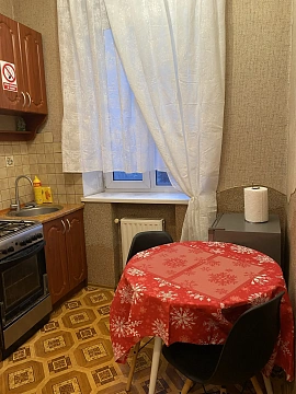1 room apartments daily Stretch mark, Karmelyuka St., 16