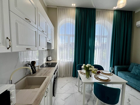2 rooms apartments daily Ternopil, Bogdana KHmelnitskogo St., 33