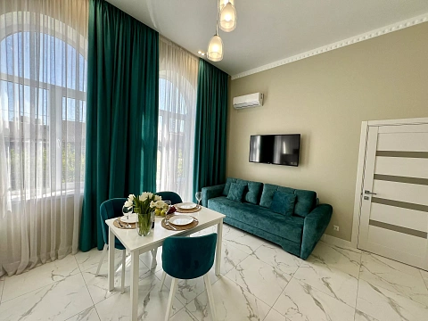 2 rooms apartments daily Ternopil, Bogdana KHmelnitskogo St., 33