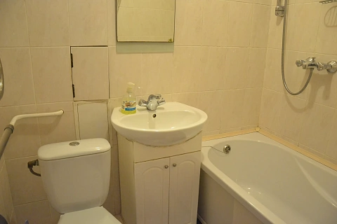 1 room apartments daily Kherson, Suvorovskiy district, Ushakova Ave., 68