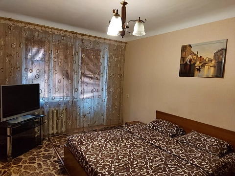 Двухкомнатная квартира посуточно в Ровно, пр-т Мира, 25