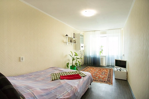1 room apartments daily Kherson, Suvorovskiy district, Ukrainskaya St., 3