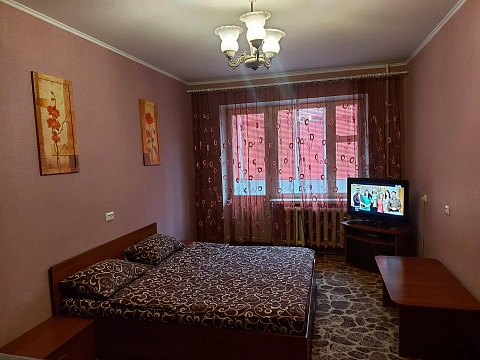 Однокомнатная квартира посуточно в Ровно, ул. Чебышева, 16