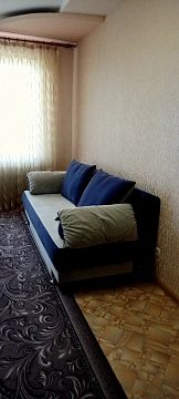 2 rooms apartments daily Kherson, Suvorovskiy district, Nezavisimosti Ushakova Ave., 58
