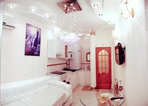2 rooms apartments daily Illichivsk (Chornomorsk), per. KHantadze, 4