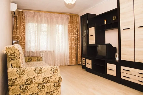 1 room apartments daily Illichivsk (Chornomorsk), Mira Ave., 18