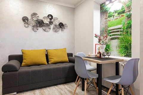 1 room apartments daily Lviv, Galitskiy district, Knyazya Lva St., 2