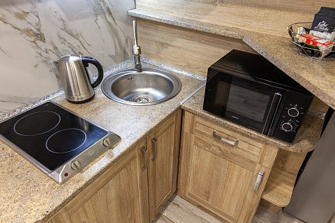 1 room apartments daily Lviv, Galitskiy district, Knyazya Lva St., 2