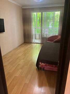 2 rooms apartments daily Illichivsk (Chornomorsk), Parkovaya St., 26