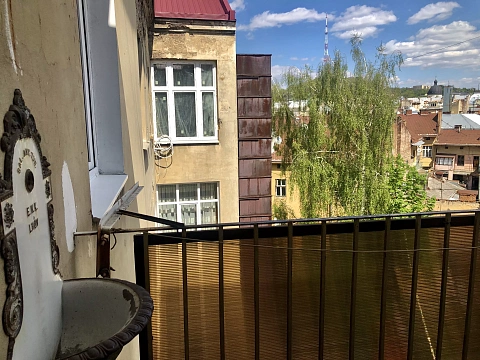 Однокомнатная квартира посуточно в Львове, Галицкий район, пл. Генерала Григоренко, 5