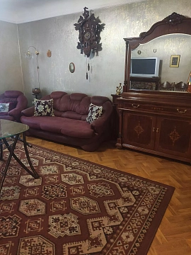 Двухкомнатная квартира посуточно в Краматорске, ул. Марата, 8