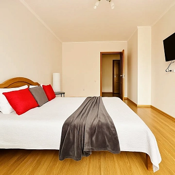 2 rooms apartments daily Lviv, Sykhovskiy district, CHervonoy kaliny Ave., 66а