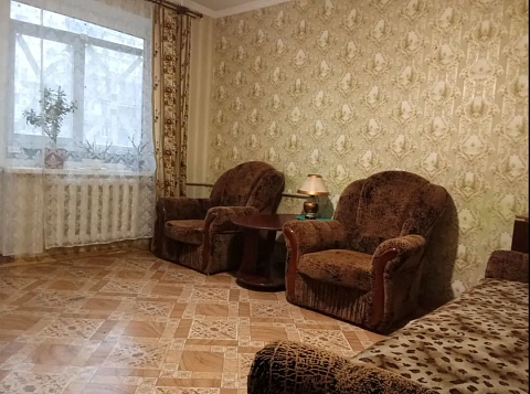 1-кімнатна квартира подобово у Краматорську, вул. Шкільна, 10
