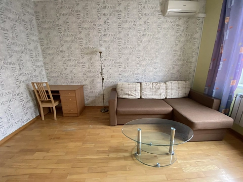 3 rooms apartments daily Uzhhorod, Luchkaya St., 9