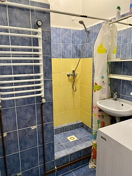 3 rooms apartments daily Uzhhorod, Luchkaya St., 9
