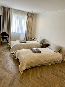 2 rooms apartments daily Uzhhorod, Svobody Ave., 45