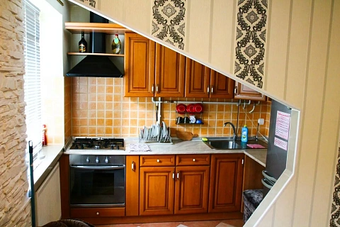 2 rooms apartments daily Uzhhorod, Tikhogo St., 15