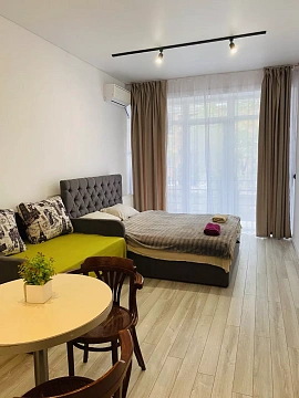 1 room apartments daily Uzhhorod, Tikhogo St., 13д
