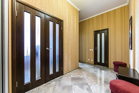 2 rooms apartments daily Kyiv, Dneprovskiy district, Gnata KHotkevicha St., 8