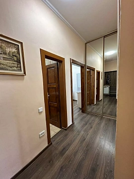 2 rooms apartments daily Uzhhorod, Teatralnaya Sq., 13