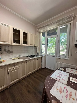 2 rooms apartments daily Uzhhorod, Teatralnaya Sq., 13