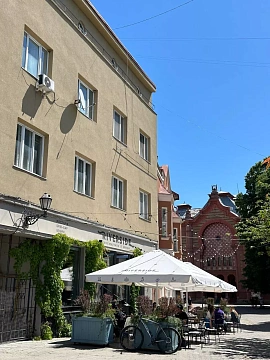 2 rooms apartments daily Uzhhorod, Teatralnaya Sq., 13
