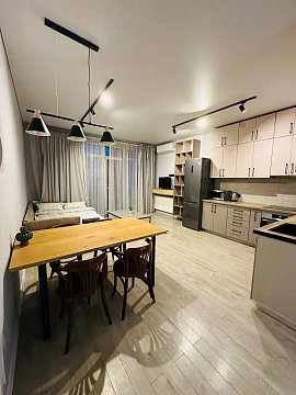 2 rooms apartments daily Uzhhorod, Frantisheka Tikhogo St., 13д