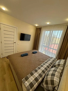 1 room apartments daily Uzhhorod, Frederika SHopena St., 10