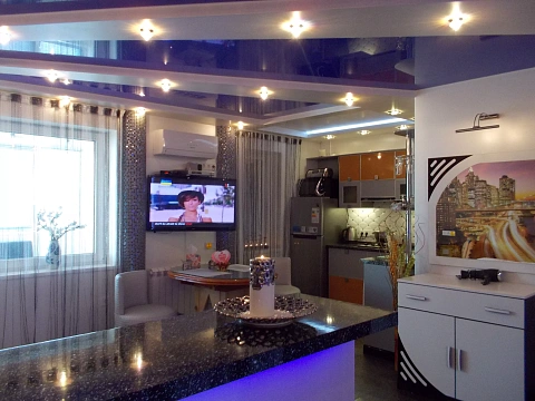 2 rooms apartments daily Kyiv, Desnyanskiy district, Kashtanovaya St., 11