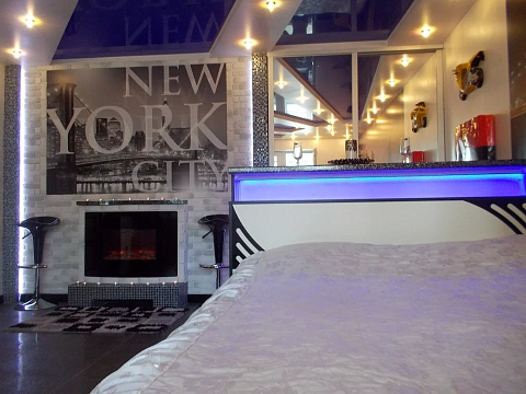 2 rooms apartments daily Kyiv, Desnyanskiy district, Kashtanovaya St., 11
