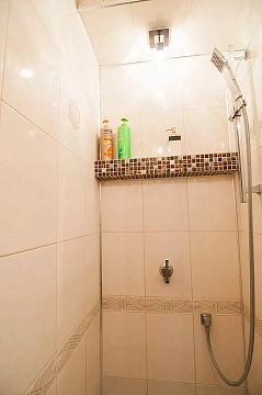 2 rooms apartments daily Kyiv, Desnyanskiy district, Kashtanovaya St., 11