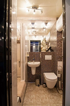 2 rooms apartments daily Kyiv, Desnyanskiy district, Kashtanovaya St., 11