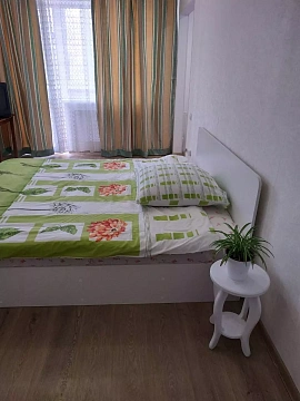 2 rooms apartments daily Kremenchuk, Pervomayskaya St., 25