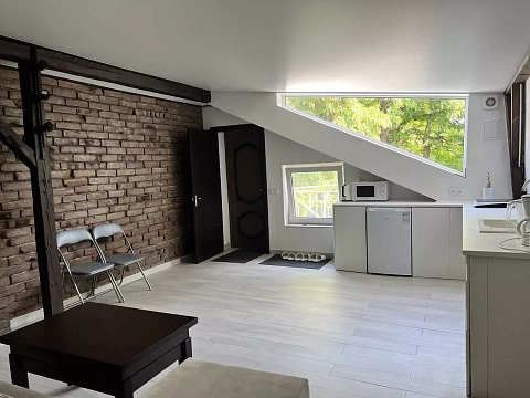 2 rooms apartments daily Chernivtsi, Pervomayskiy district, per. 2-y Petra Sagaydachnogo, 7а