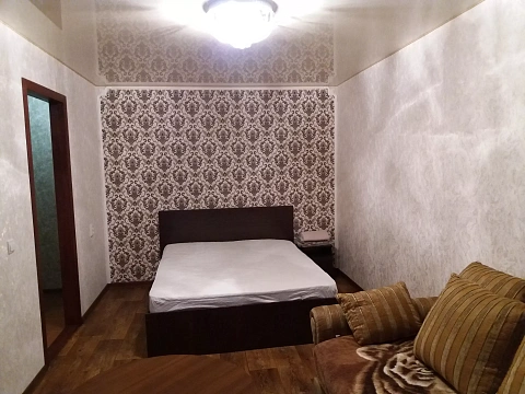 Однокомнатная квартира посуточно в Кременчуге, ул. Университетская (Первомайская), 31/6