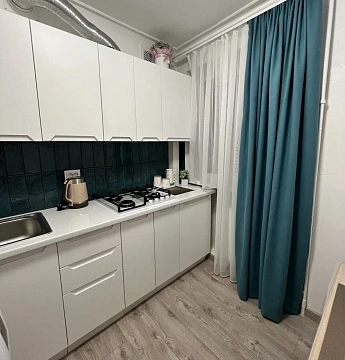 2 rooms apartments daily Chernivtsi, SHevchenkovskiy district, Ivana Nikolaychuka St., 7