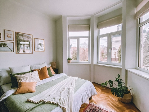 1 room apartments daily Chernivtsi, Pervomayskiy district, O. Kobylyanskoy St., 31