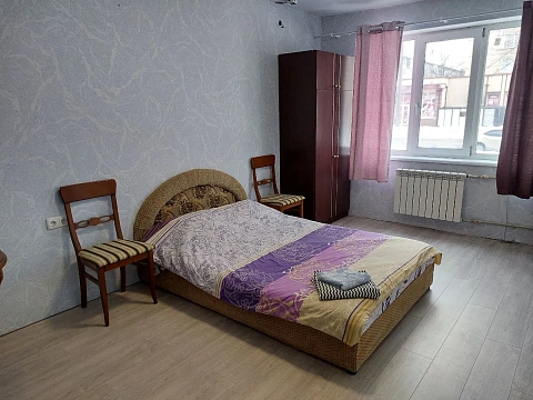 Двухкомнатная квартира посуточно в Сумах, Заречный район, ул. Холодноярской Бригады, 21