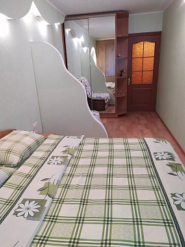 2 rooms apartments daily Sumy, Zarechnyy district, KHolodnoyarskoy Brigady Sumsko-Kievskikh Diviziy St., 36