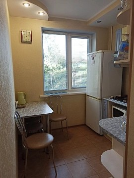 2 rooms apartments daily Sumy, Zarechnyy district, KHolodnoyarskoy Brigady Sumsko-Kievskikh Diviziy St., 36