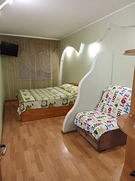 2 rooms apartments daily Sumy, Zarechnyy district, KHolodnoyarskoy Brigady Sumsko-Kievskikh Diviziy St., 36