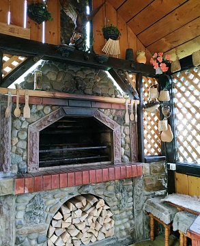 house h daily Yaremche, I. Franko St., 76